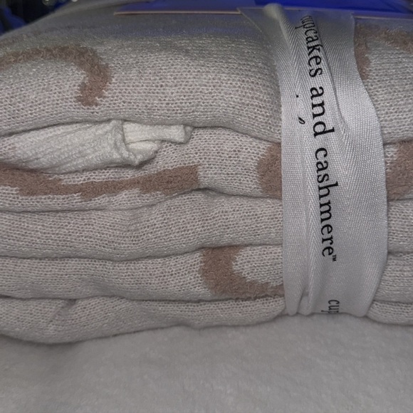 Cupcakes and cashmere pink ribbon/bow, king size reversible, knit blanke - Picture 6 of 11